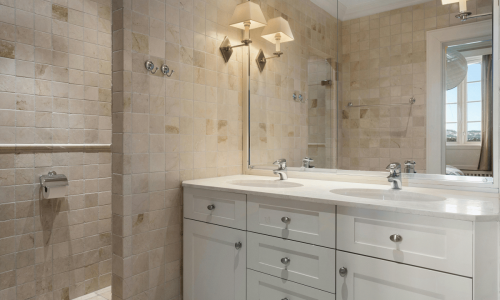 reformas de baños en Sabadell con ducha de obra y diseño actual